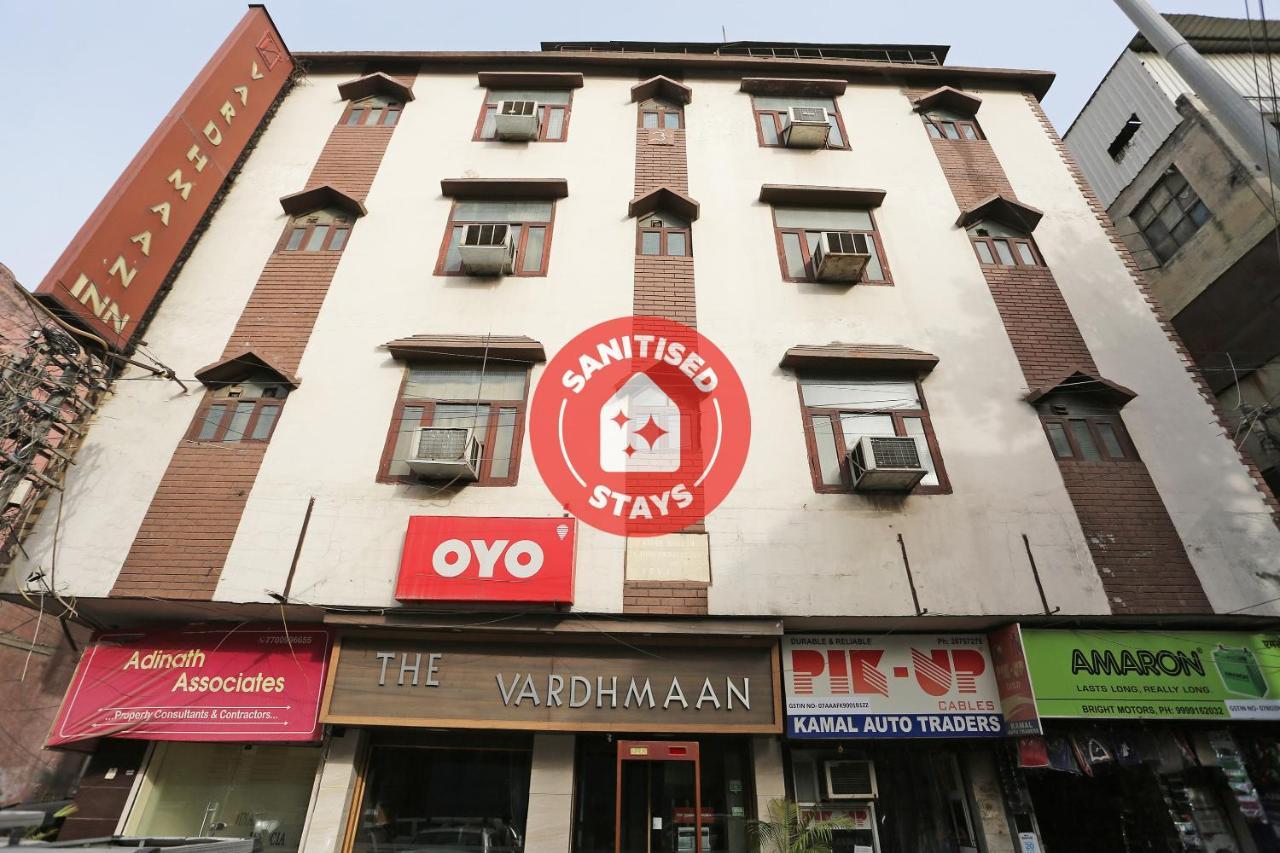 Oyo 8188 Vardhmaan Inn Delhi  Bagian luar foto
