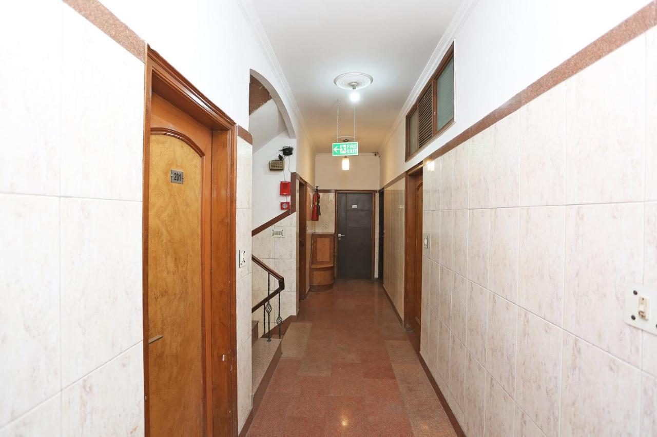 Oyo 8188 Vardhmaan Inn Delhi  Bagian luar foto