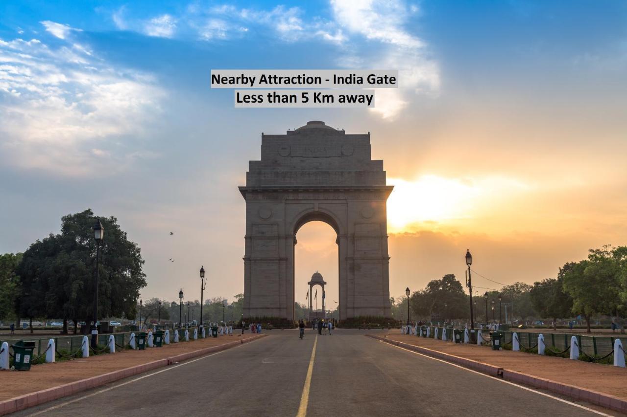 Oyo 8188 Vardhmaan Inn Delhi  Bagian luar foto